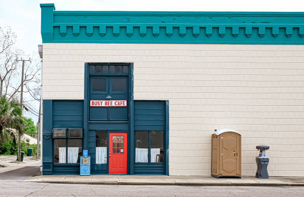 Portable Toilet Options We Offer in Tool, TX